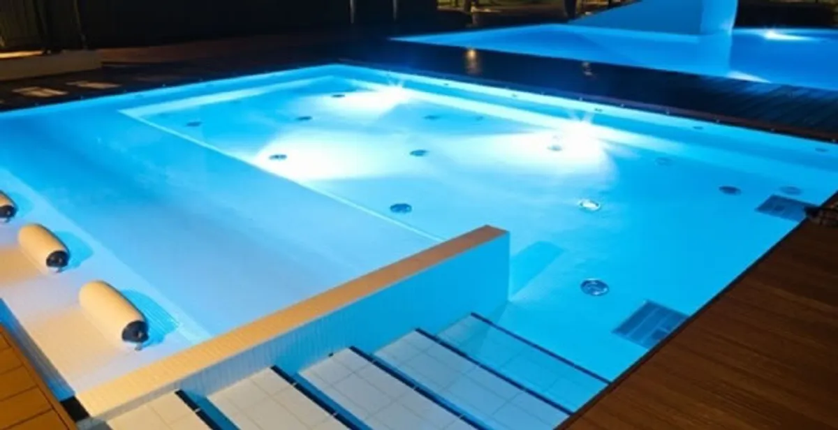 pool light installation and repair services providing modern illuminated pool lighting in Tucson, AZ